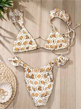 Women’s Ruffled Triangle Bikini Set - White & Gold Shell
